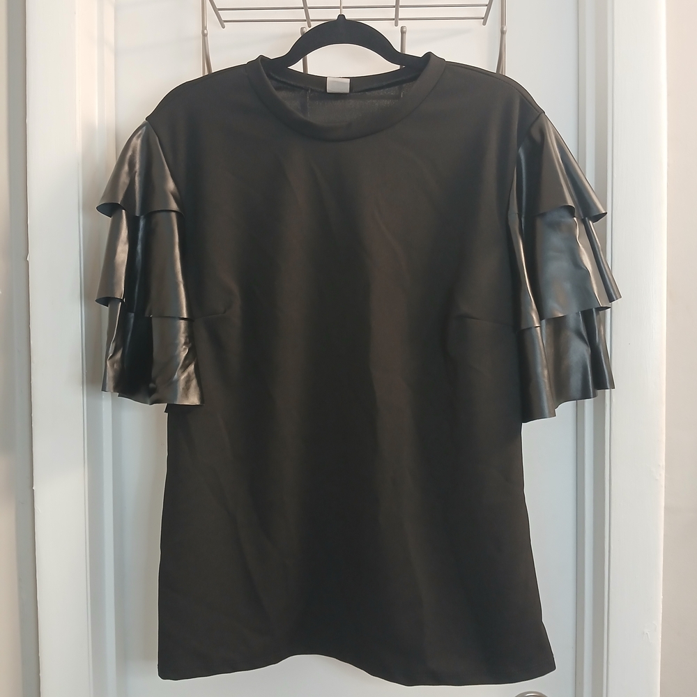 New! Chic Black Faux Leather Ruffle Sleeve Top 2X NWOT